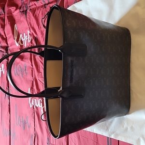 NWT, Authentic Michael Kors Tote